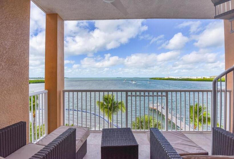 オーシャンビューの２ベッドルームデラックスアパート, Beachside Resort & Residences