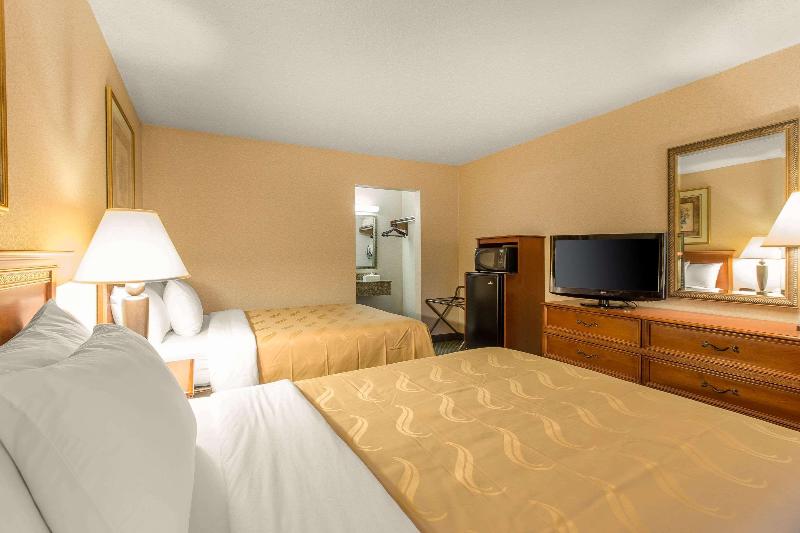 Номер Стандарт, Quality Inn & Suites Mcdonough South I75