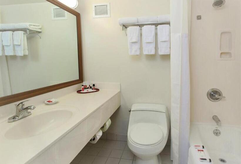 Люкс Deluxe Кровать Кинг, Ramada Plaza By Wyndham Waikiki