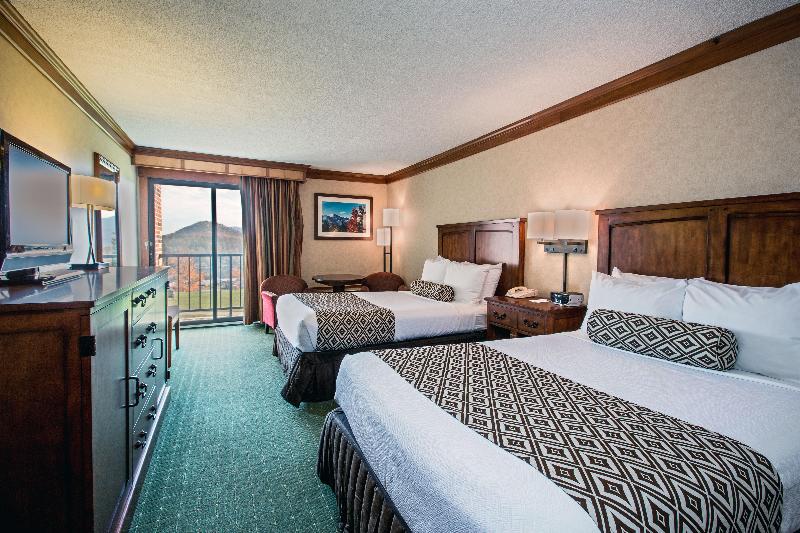 Номер Стандарт Вид на Озеро, Crowne Plaza Lake Placid, An Ihg
