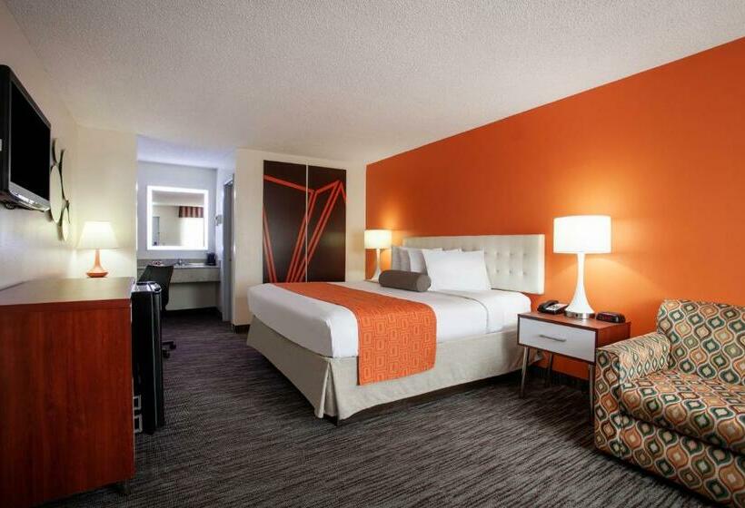 Quarto Estandar Cama King, Howard Johnson By Wyndham Vero Beach/i95