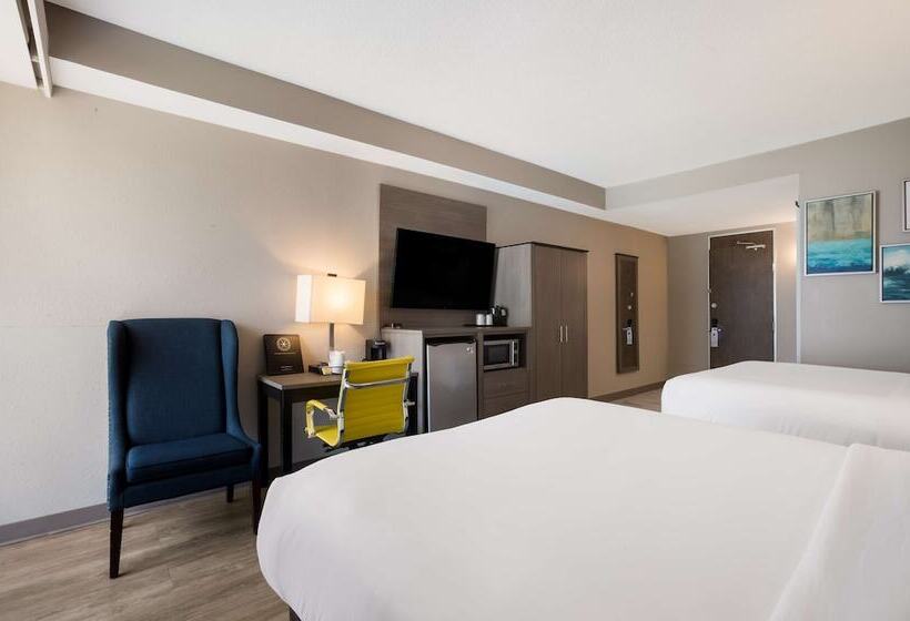 스탠다드 룸 더블 침대 2개, The Hub Middletown Red Bank  Best Western Signature Collection