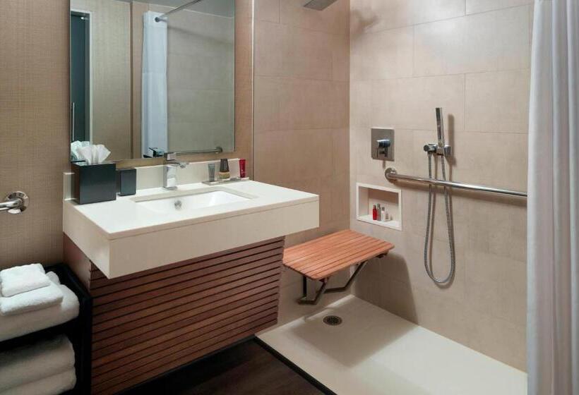 חדר סטנדרט שתי מיטות זוגיות, Charlotte Marriott City Center