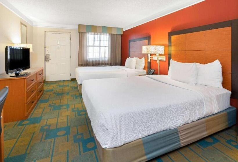 Номер Deluxe, La Quinta Inn By Wyndham Phoenix Sky Harbor Airport