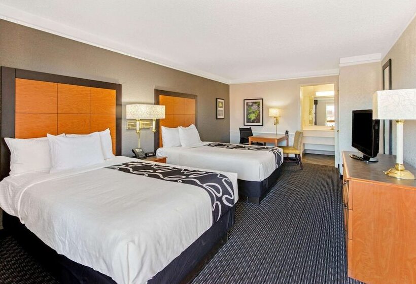 Номер Стандарт 2 Двуспальные Кровати, La Quinta Inn By Wyndham Santa Fe