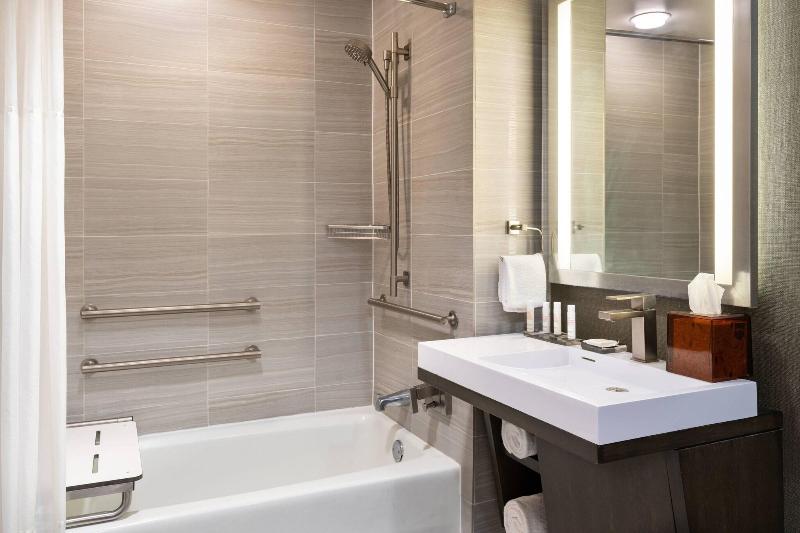 Люкс Кровать Кинг, Sawgrass Marriott Golf Resort & Spa
