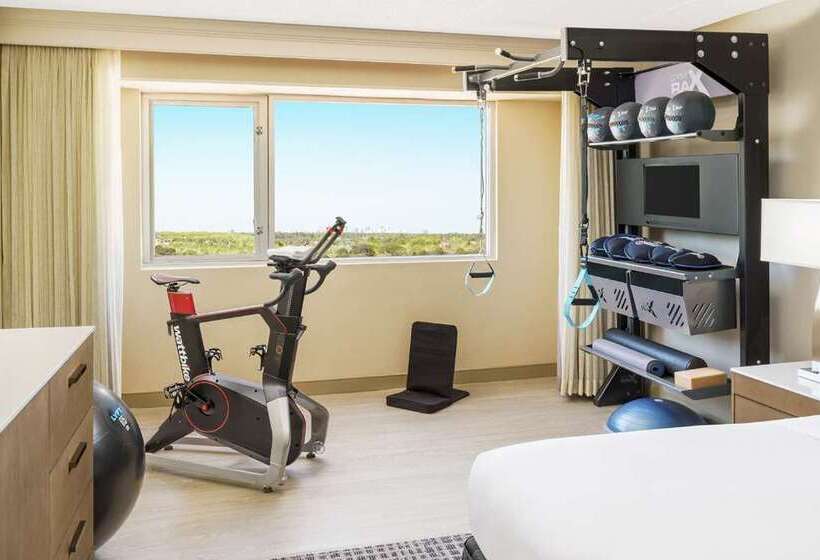 Стандартный Номер Кровать Кинг, Doubletree By Hilton Canton Downtown