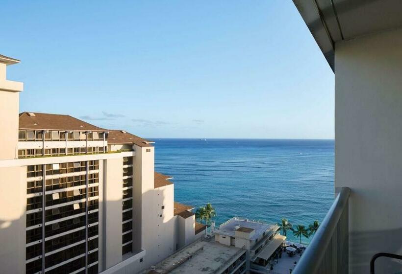 اتاق استاندارد با تخت بزرگ برای معلولان, Outrigger Reef Waikiki Beach Resort