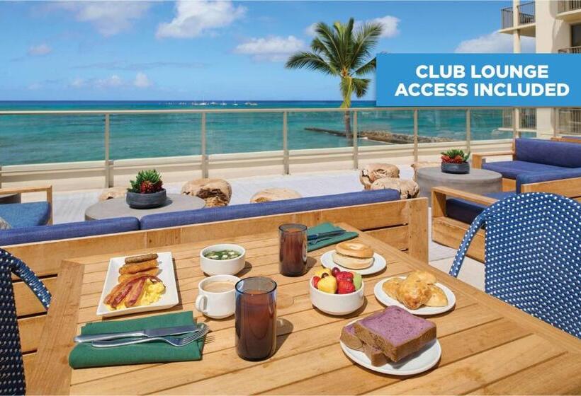 سوئیت کلاب, Outrigger Reef Waikiki Beach Resort