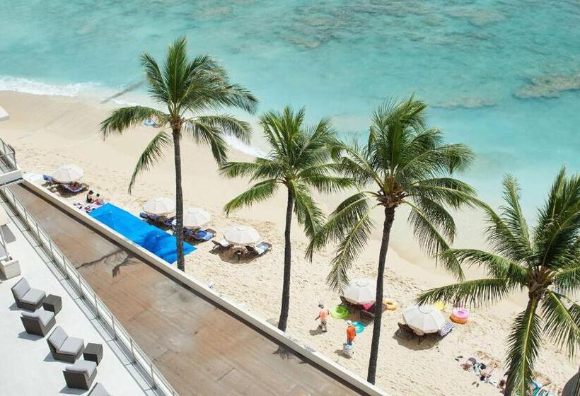 سوئیت برای معلولان, Outrigger Reef Waikiki Beach Resort