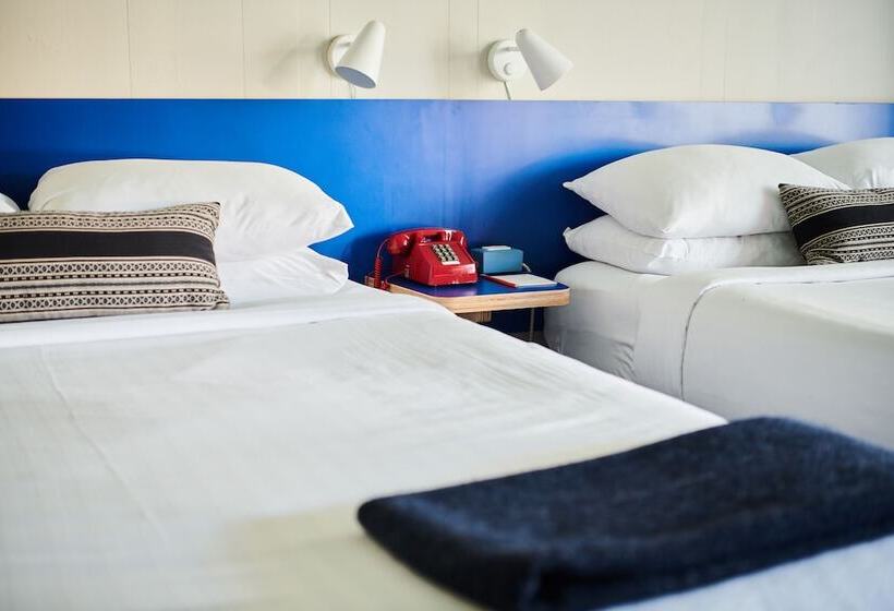 Quarto Estandar, Phoenix