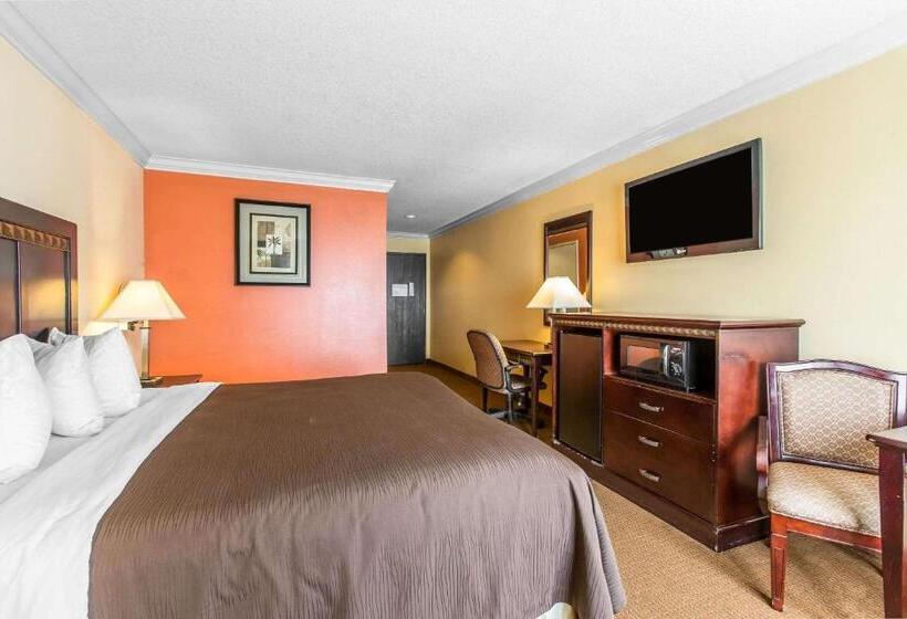 장애인을 위한 스탠다드 룸, Quality Inn & Suites Bell Gardenslos Angeles