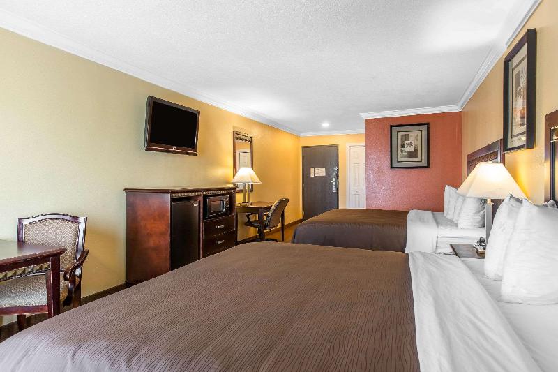 キングサイズベッドのスタンダードルーム, Quality Inn & Suites Bell Gardenslos Angeles