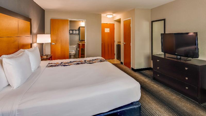 Классический Номер, Tropicana Laughlin