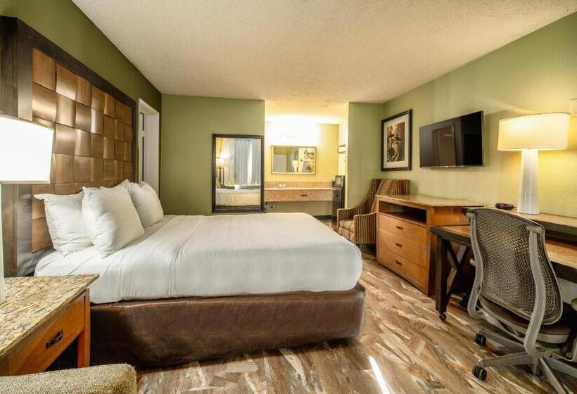 Люкс 2 Спальни, The Buena Park Hotel & Suites