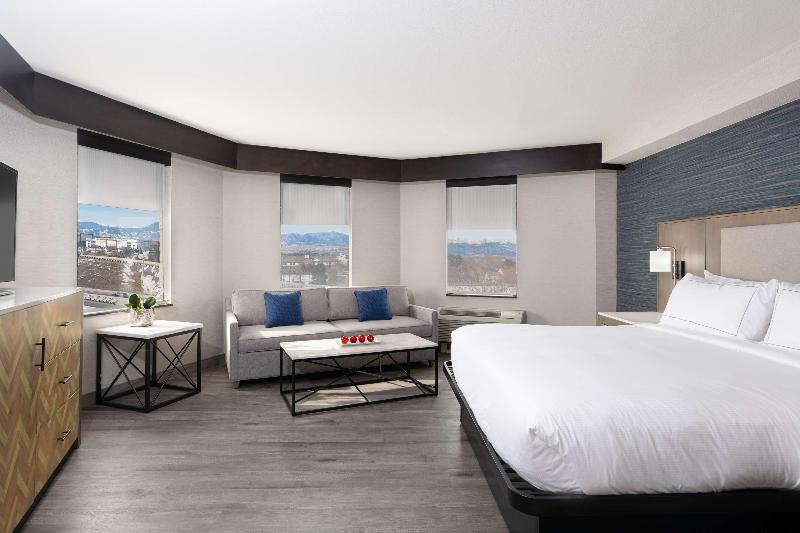 스탠다드 룸 킹사이즈 침대, Doubletree By Hilton Denver Thornton