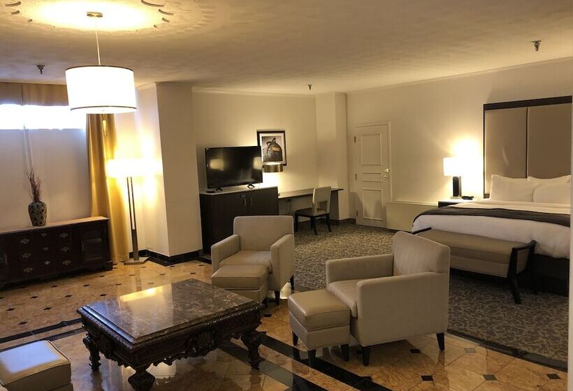 스위트 킹사이즈 침대, Radisson Lackawanna Station Hotel Scranton