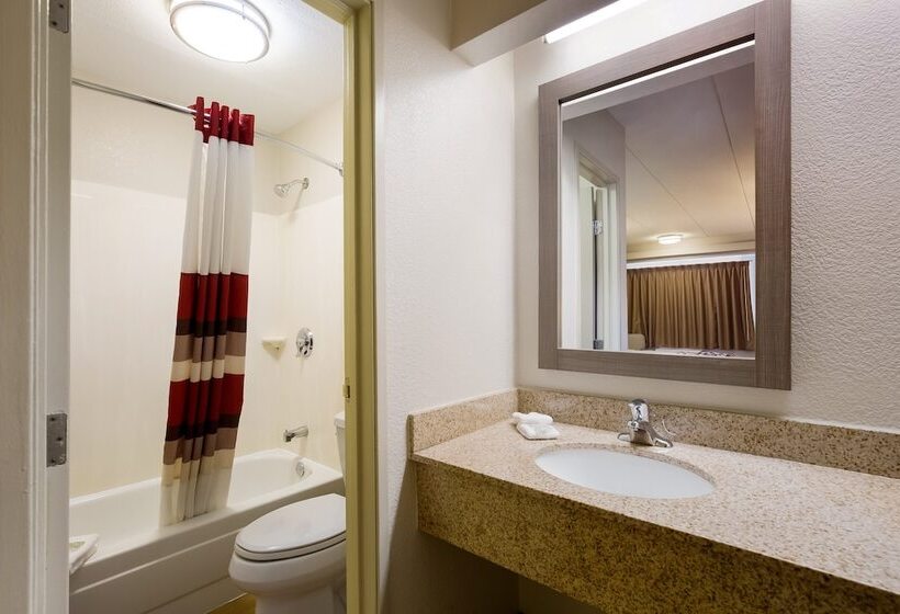 디럭스 룸, Red Roof Inn Wilkesbarre Arena