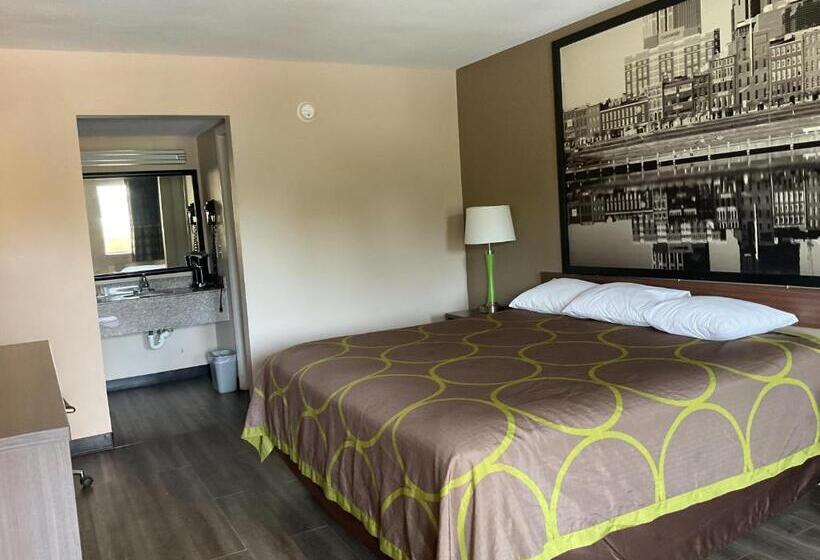 Camera Standard Letto King Accessibile ai persone con mobilità ridotta, Super 8 By Wyndham Chattanooga/east Ridge
