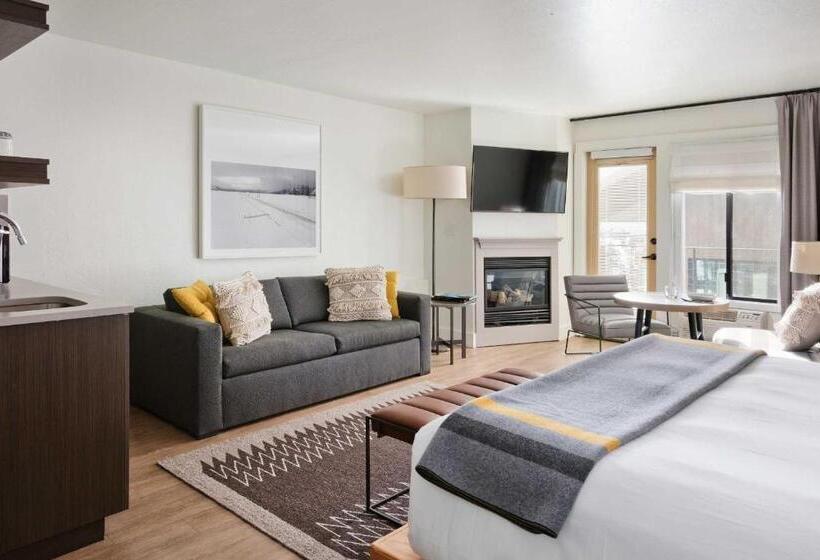 Номер Deluxe Кровать Кинг, Gravity Haus Jackson Hole
