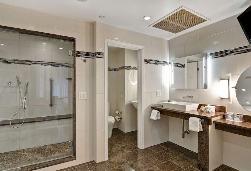 Quarto Premium, The Cincinnatian Hotel Curio Collection By Hilton