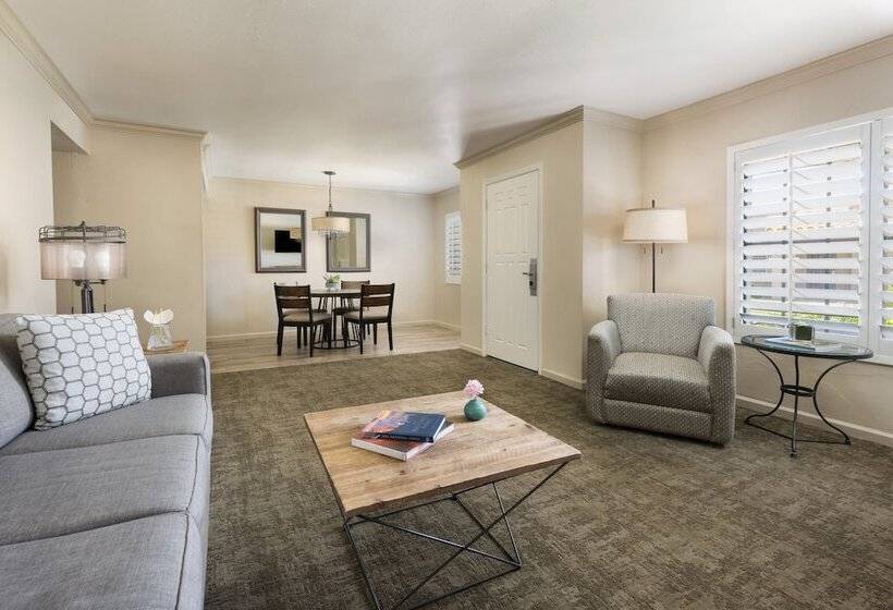 סוויטה, The Scottsdale Plaza Resort & Villas