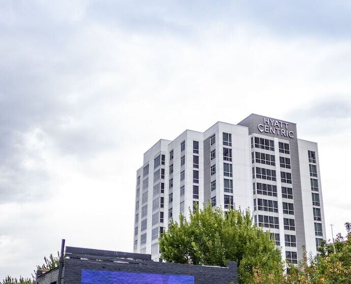 Номер Deluxe, Hyatt Centric Midtown Atlanta