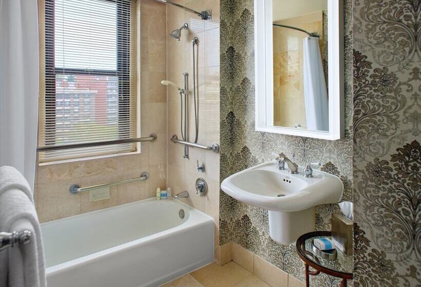 장애인용 디럭스룸, Omni Shoreham