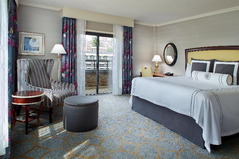스탠다드 룸 킹사이즈 침대, Omni Shoreham