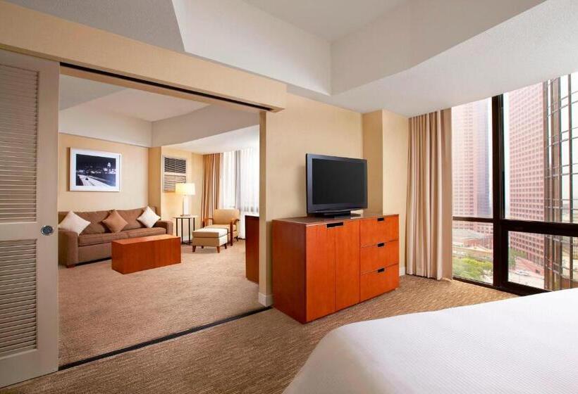 سوئیت با تخت بزرگ, The Westin Bonaventure Hotel & Suites, Los Angeles