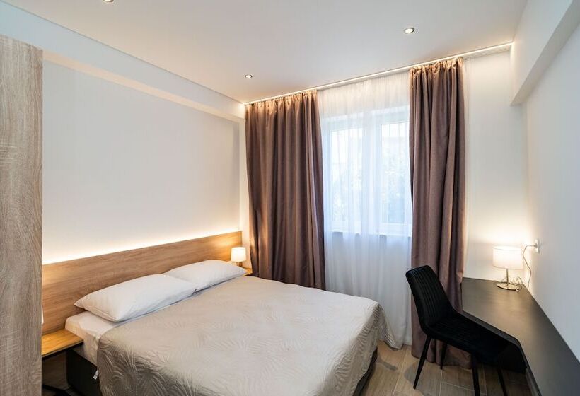 Апартаменты 1 Спальня с Террасой, Bacan Serviced Apartments
