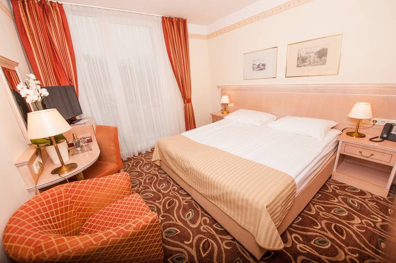اتاق سوپریور با بالکن, Grand Hotel Sava Superior