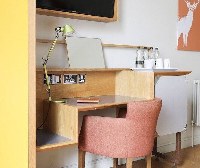 Семейный Номер, Cairn Hotel & Apartments