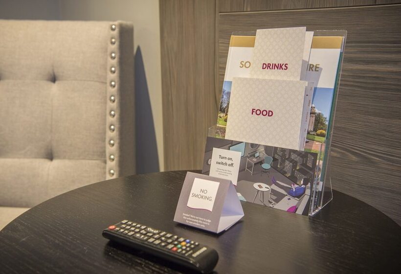 Номер Стандарт 2 Двуспальные Кровати, Crowne Plaza   Sheffield, An Ihg