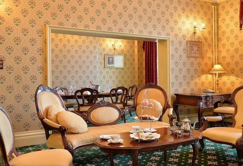 Люкс, Crowne Plaza   Sheffield, An Ihg