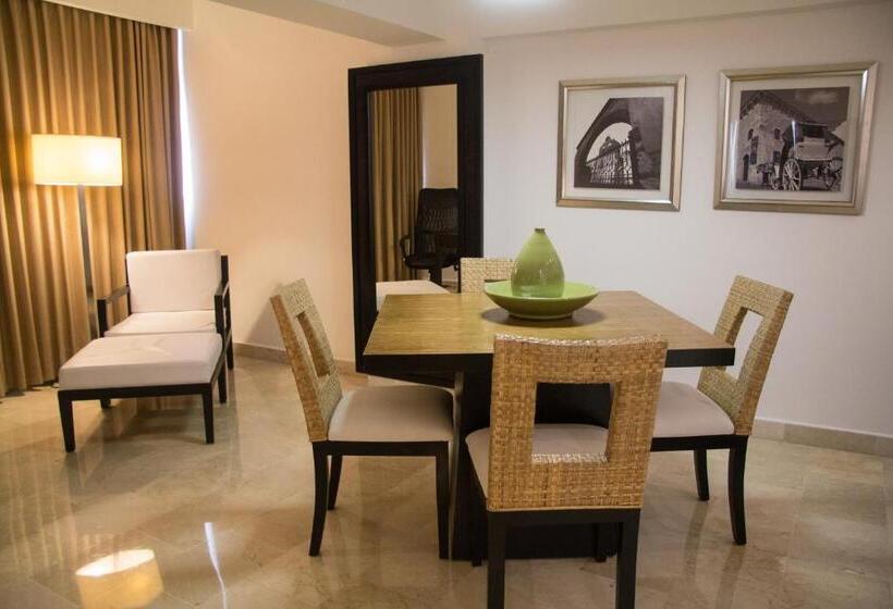 סוויטה, Radisson Hotel Santo Domingo