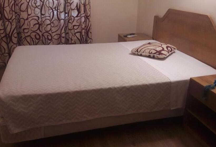 Quarto Estandar, Alicante Lisboa