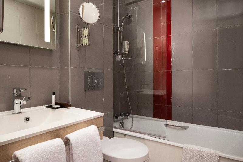 اتاق استاندارد چهار تخته, Paris Bastille