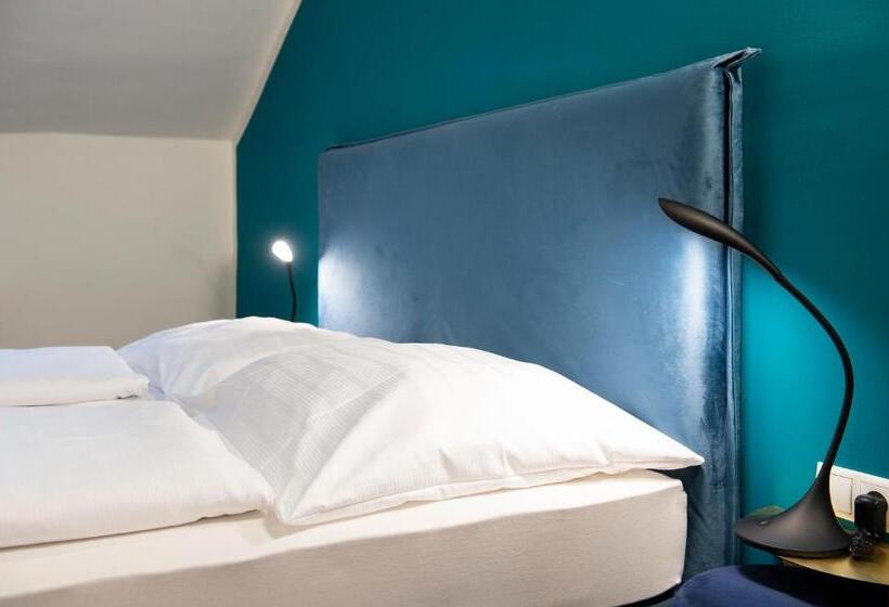 استودیوی استاندارد, Blackhome Innsbruck Boutique I Contactless Check In