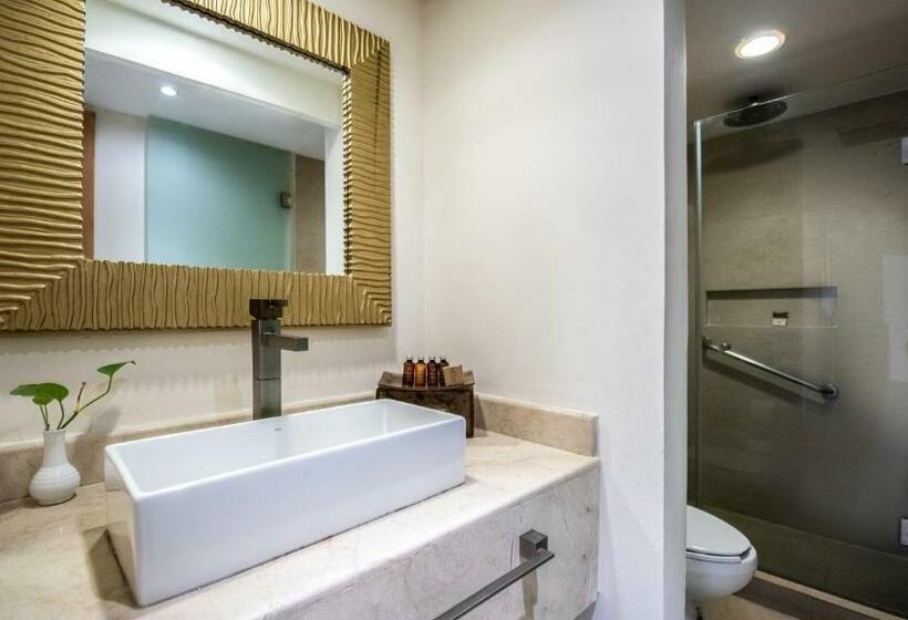 プレミアム４ベッドルーム, Park Royal Beach Huatulco   All Inclusive