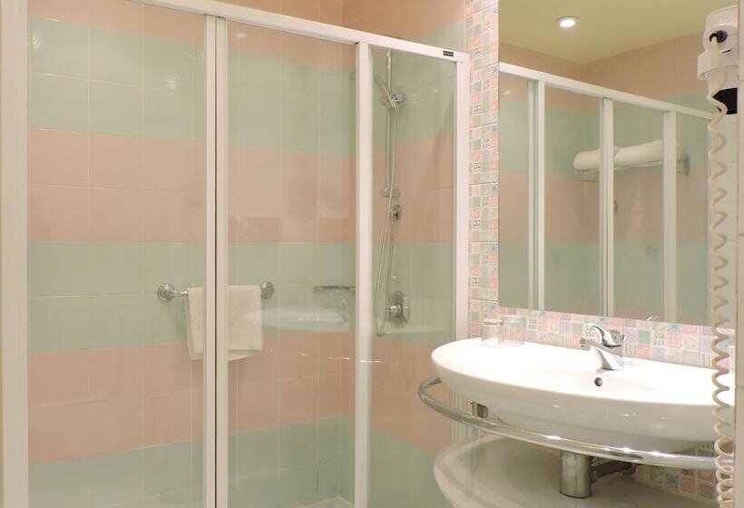 اتاق استاندارد با چشم‌انداز دریا, Time Coral Nuweiba Resort
