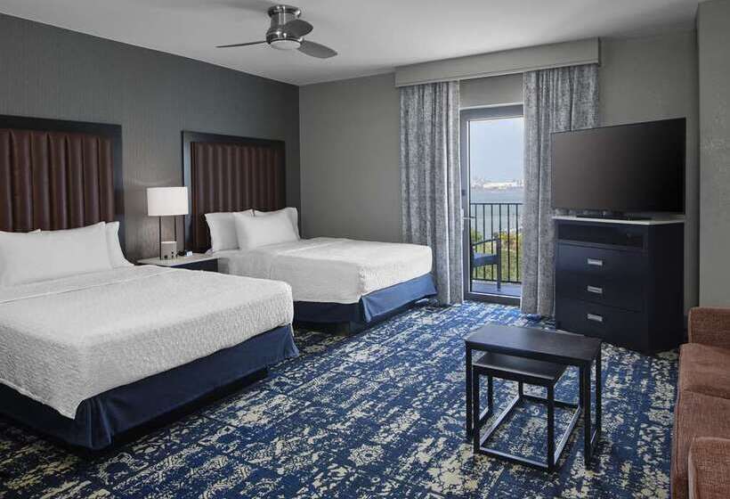 Студия Стандарт, Embassy Suites By Hilton Montreal Airport