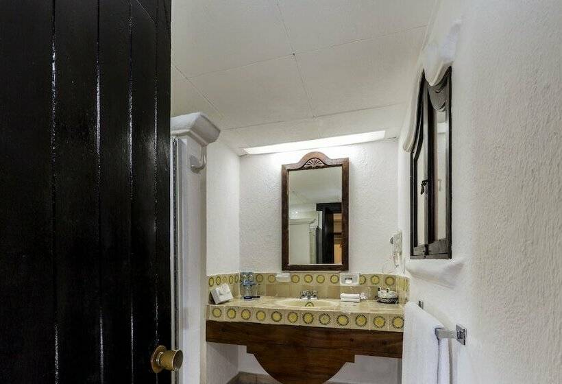 اتاق استاندارد با تخت بزرگ, Hacienda Buenaventura Hotel & Mexican Charm   All Inclusive