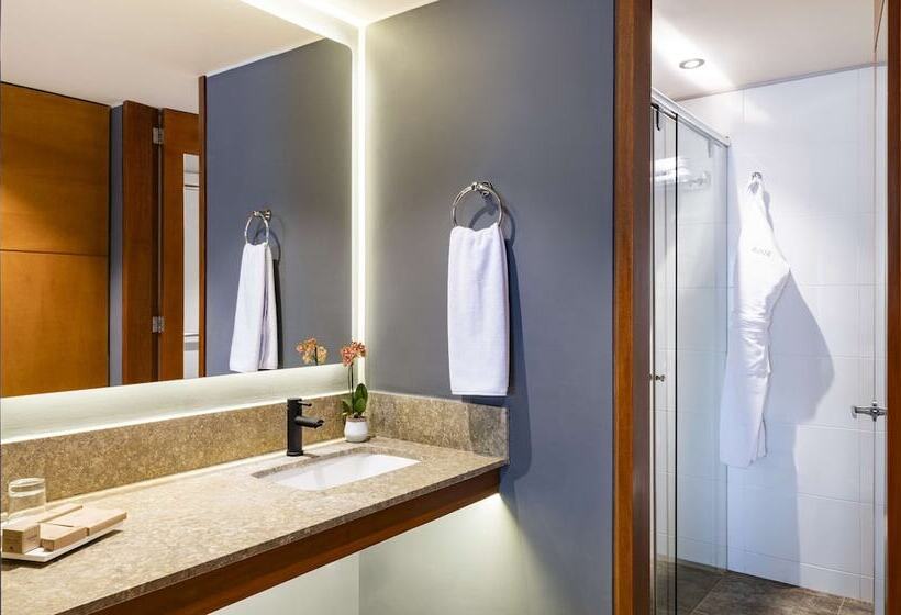 Номер Стандарт, Avani Royal Zona T Bogotá