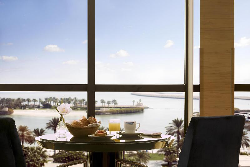 اتاق کلاب, The Ritzcarlton, Bahrain