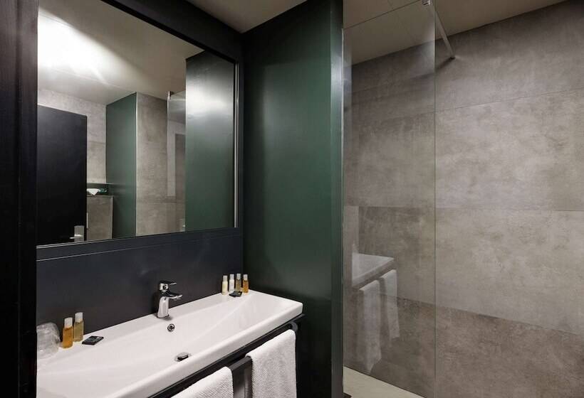 اتاق اجرایی, Novotel Genova City