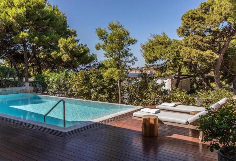 Люкс Вид на Сад, Four Seasons Astir Palace Athens