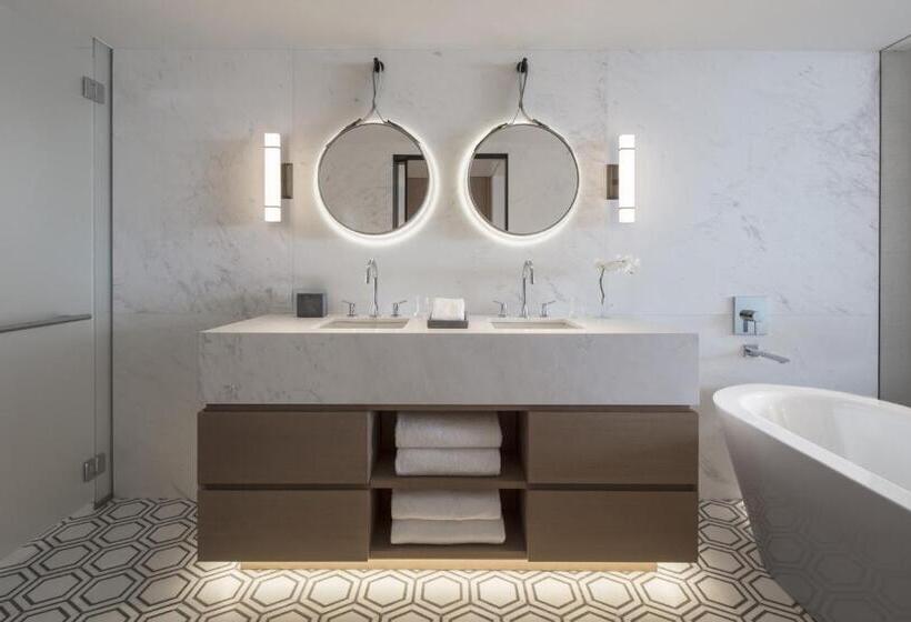 Стандартный Номер Кровать Кинг, Four Seasons Astir Palace Athens