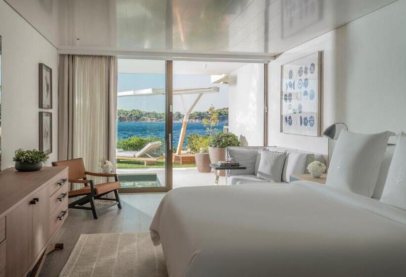 Люкс Кровать Кинг, Four Seasons Astir Palace Athens