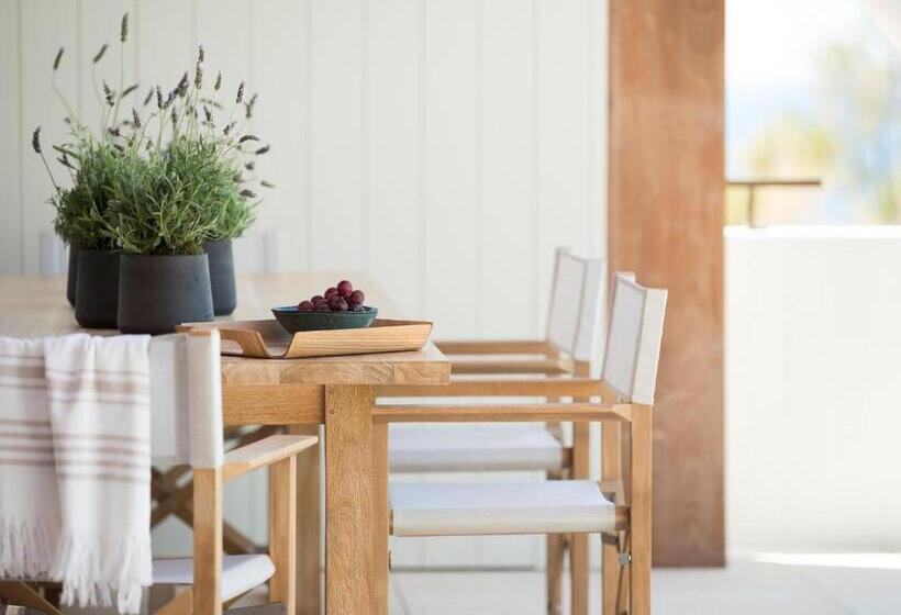Люкс Кровать Кинг, Four Seasons Astir Palace Athens